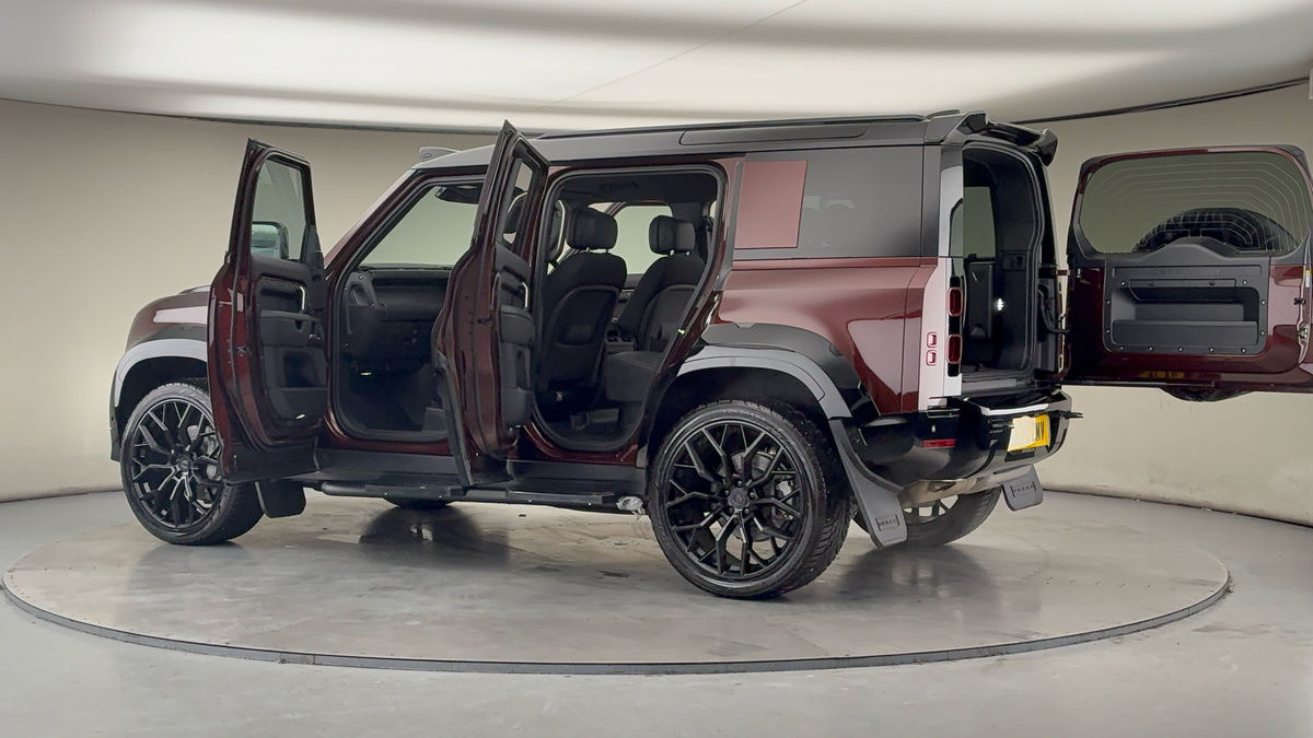 Used Land Rover Defender 2025 for sale - 77494499: Photo 51