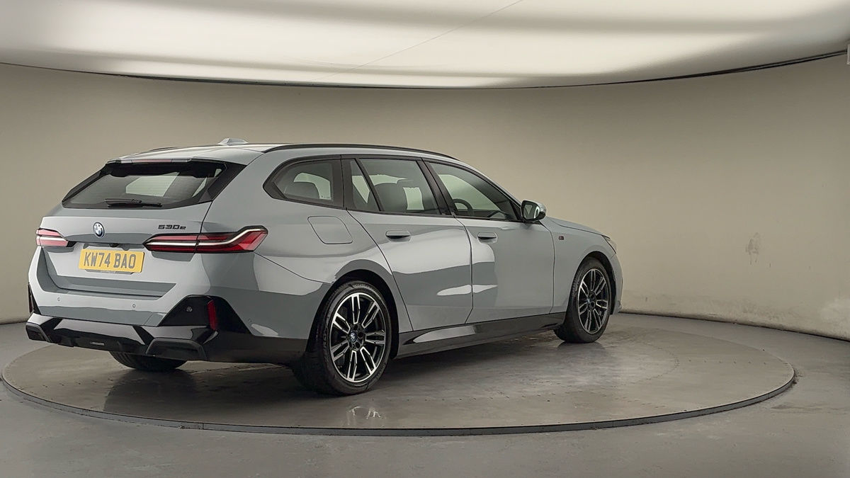 Used BMW 5 Series 2024 for sale - 77409264: Photo 40