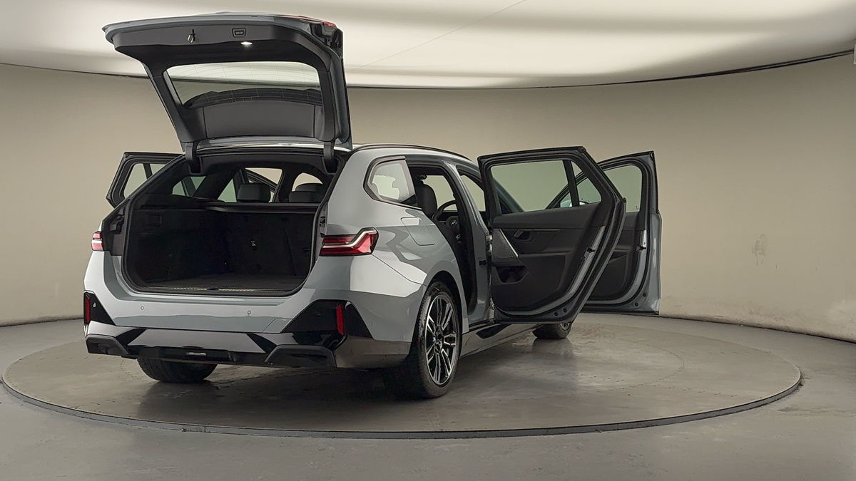 Used BMW 5 Series 2024 for sale - 77409264: Photo 60