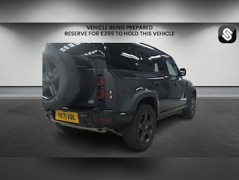 Used Land Rover Defender 2021 for sale - 78750069: Photo