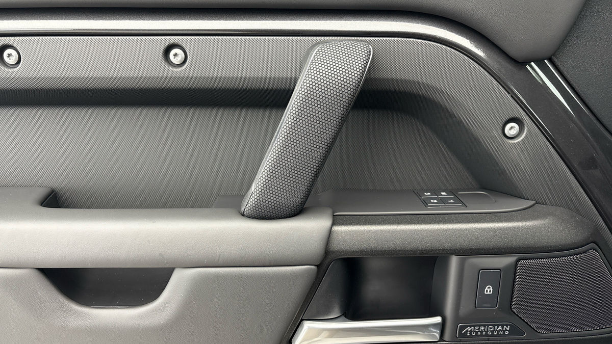 Used Land Rover Defender 110 2024 for sale - 77129253: Photo 19