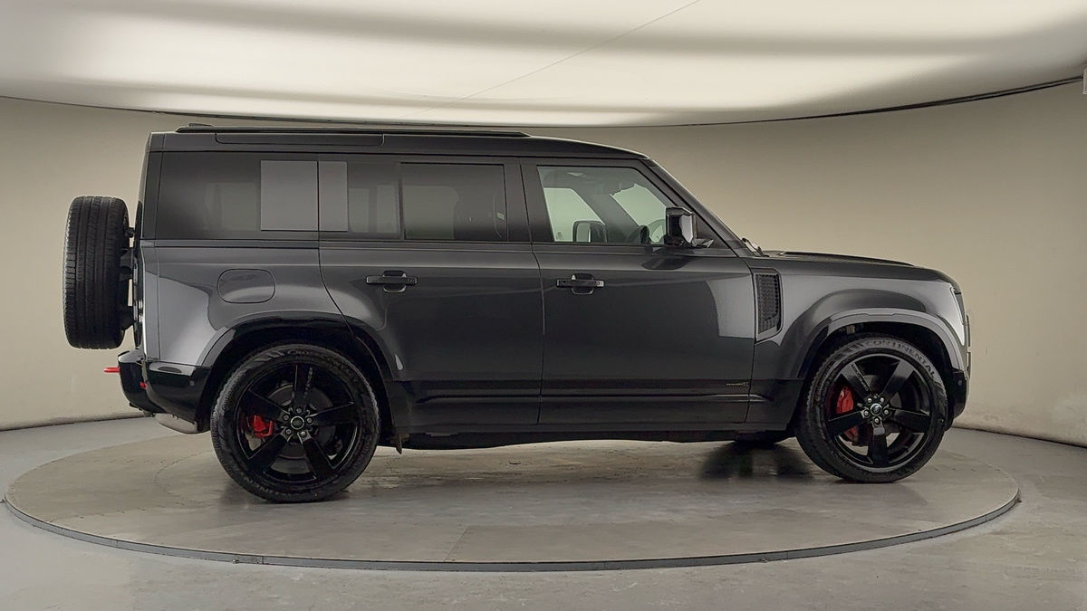 Used Land Rover Defender 110 2024 for sale - 77129253: Photo 38