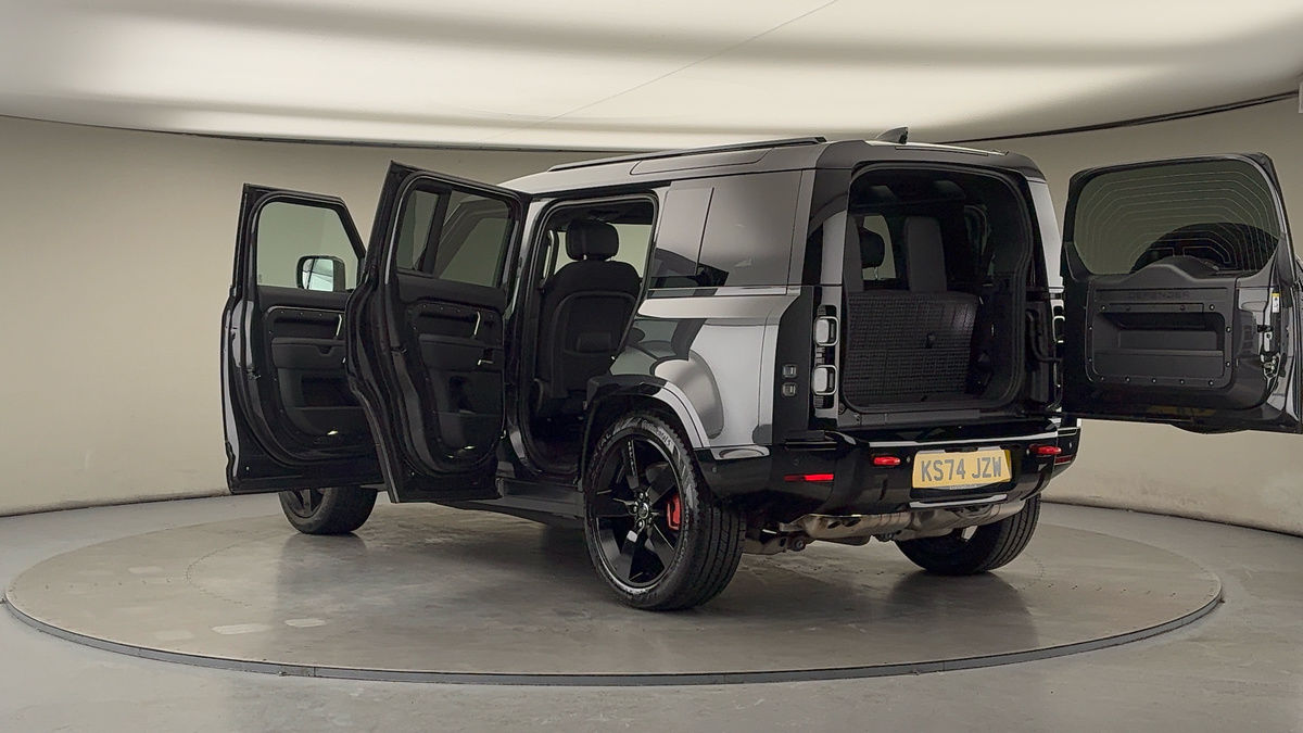 Used Land Rover Defender 110 2024 for sale - 77129253: Photo 44