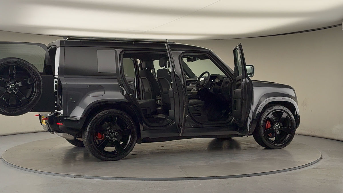 Used Land Rover Defender 110 2024 for sale - 77129253: Photo 58