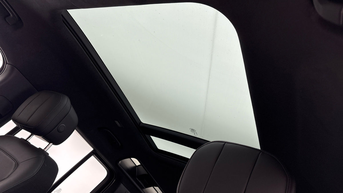 Used Land Rover Defender 110 2024 for sale - 77129253: Photo 6