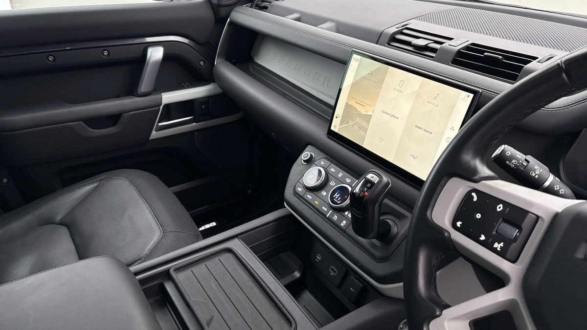 Used Land Rover Defender 110 2023 for sale - 77154144: Photo 18