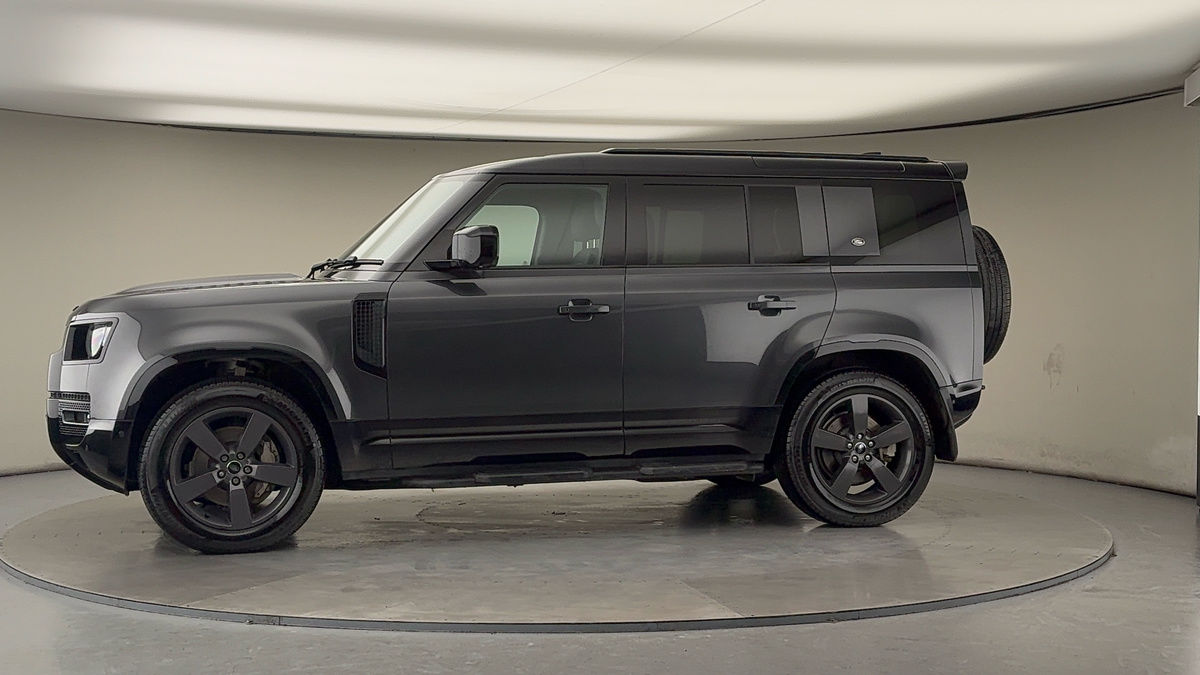 Used Land Rover Defender 110 2023 for sale - 77154144: Photo 28