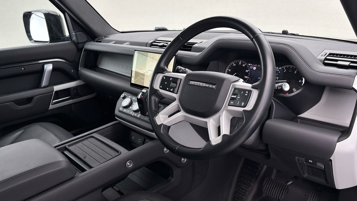 Used Land Rover Defender 110 2023 for sale - 77154144: Photo 5