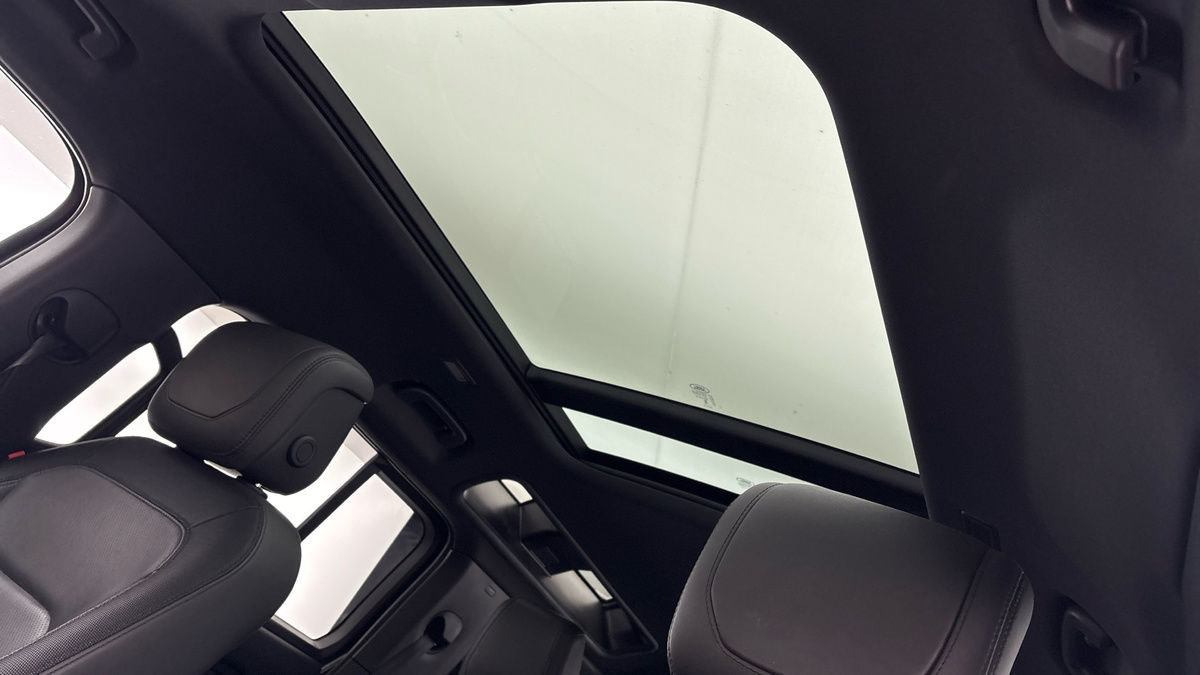 Used Land Rover Defender 110 2023 for sale - 77154144: Photo 6