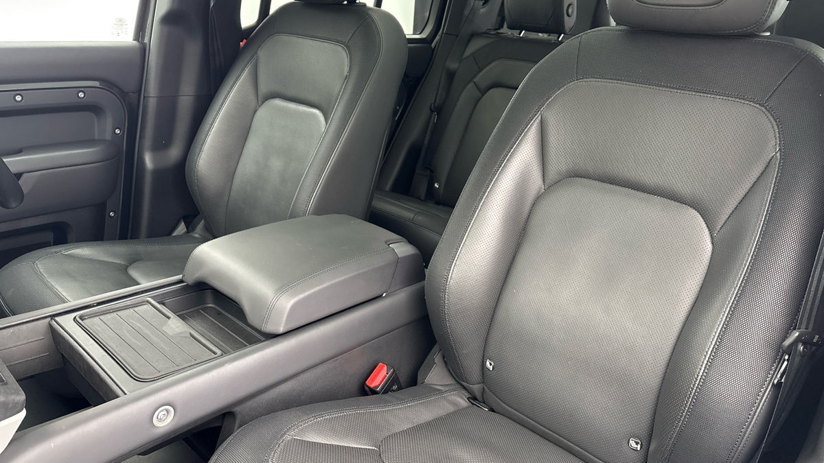 Used Land Rover Defender 110 2023 for sale - 77154144: Photo 7