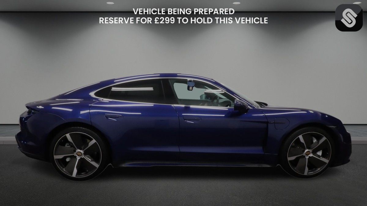 Used Porsche Taycan 2021 for sale - 77622188: Photo 5