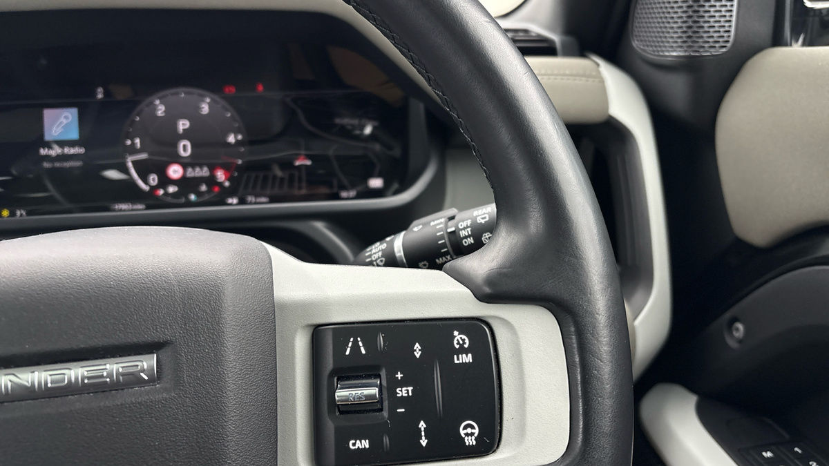 Used Land Rover Defender 110 2023 for sale - 77118326: Photo 14