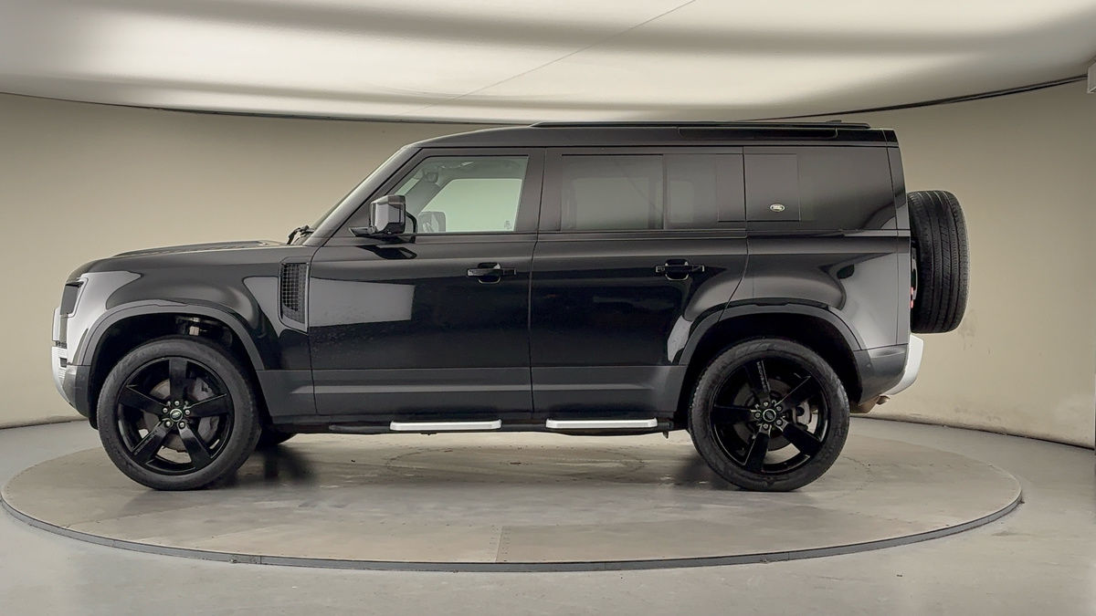 Used Land Rover Defender 110 2023 for sale - 77118326: Photo 15