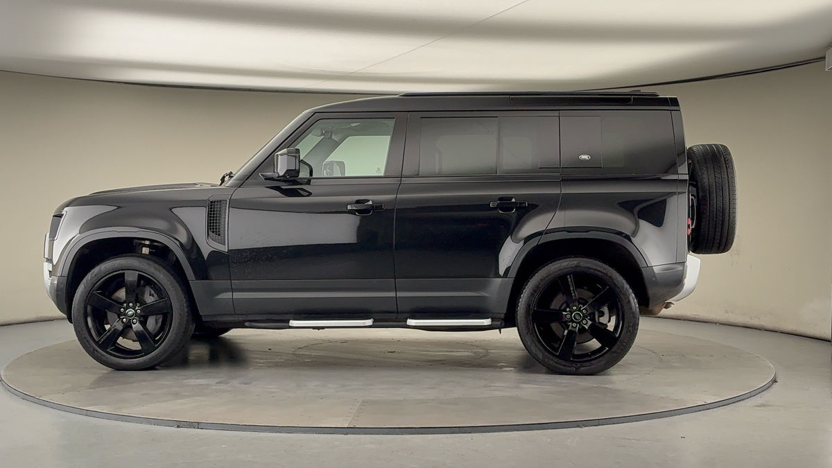 Used Land Rover Defender 110 2023 for sale - 77118326: Photo 27