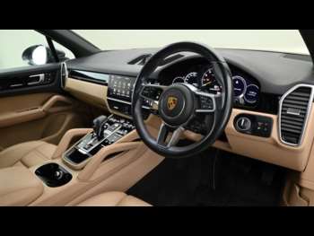 Used Porsche Cayenne 2021 for sale - 74607859: Photo
