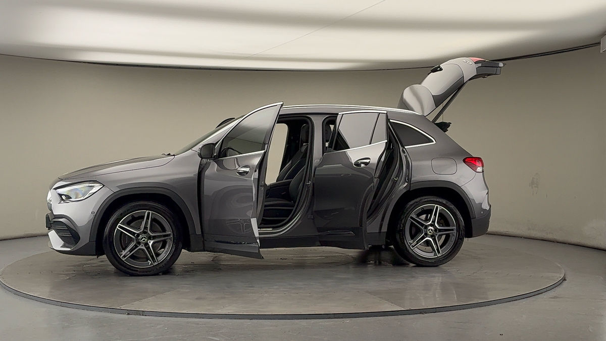 Used Mercedes-Benz GLA 2021 for sale - 77140425: Photo 47