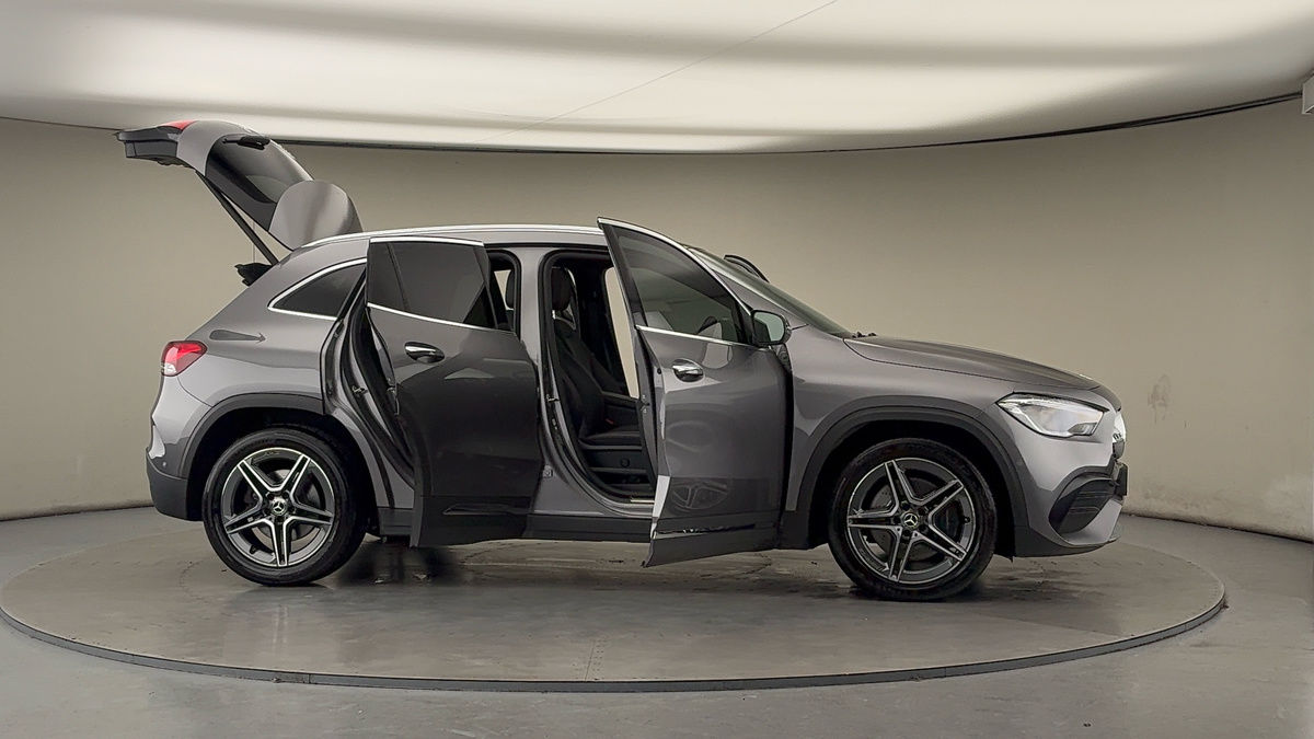 Used Mercedes-Benz GLA 2021 for sale - 77140425: Photo 55