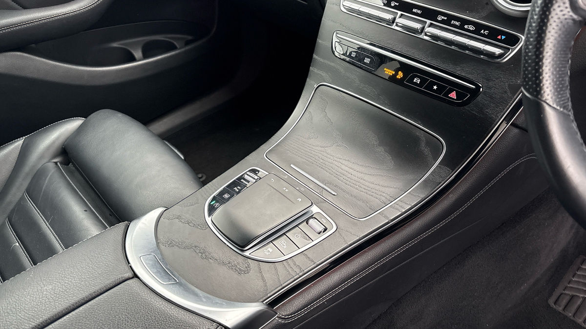 Used Mercedes-Benz GLC 2020 for sale - 76655670: Photo 18