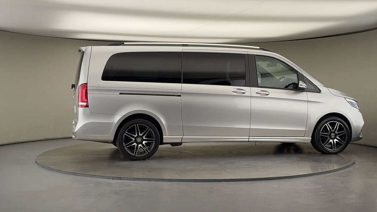 Used Mercedes-Benz V-Class 2023 for sale - 78213266: Photo 49