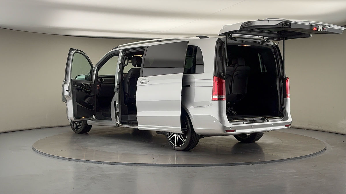 Used Mercedes-Benz V-Class 2023 for sale - 78213266: Photo 55