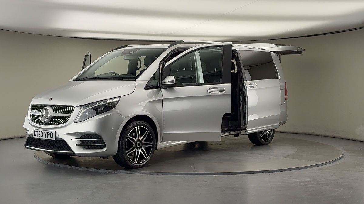 Used Mercedes-Benz V-Class 2023 for sale - 78213266: Photo 61