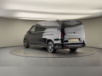 Used Mercedes-Benz V-Class 2025 for sale - 78300126: Photo