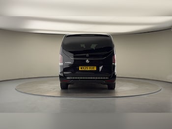 Used Mercedes-Benz V-Class 2025 for sale - 78300126: Photo