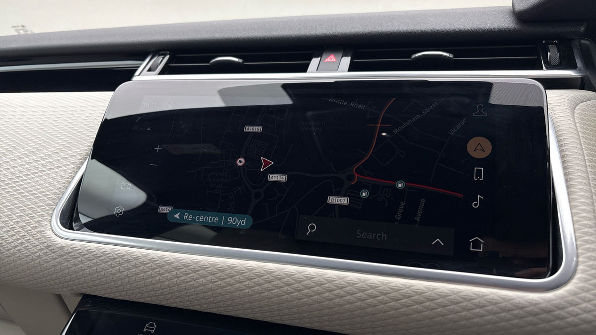 Used Land Rover Range Rover Velar 2022 for sale - 76712263: Photo 17