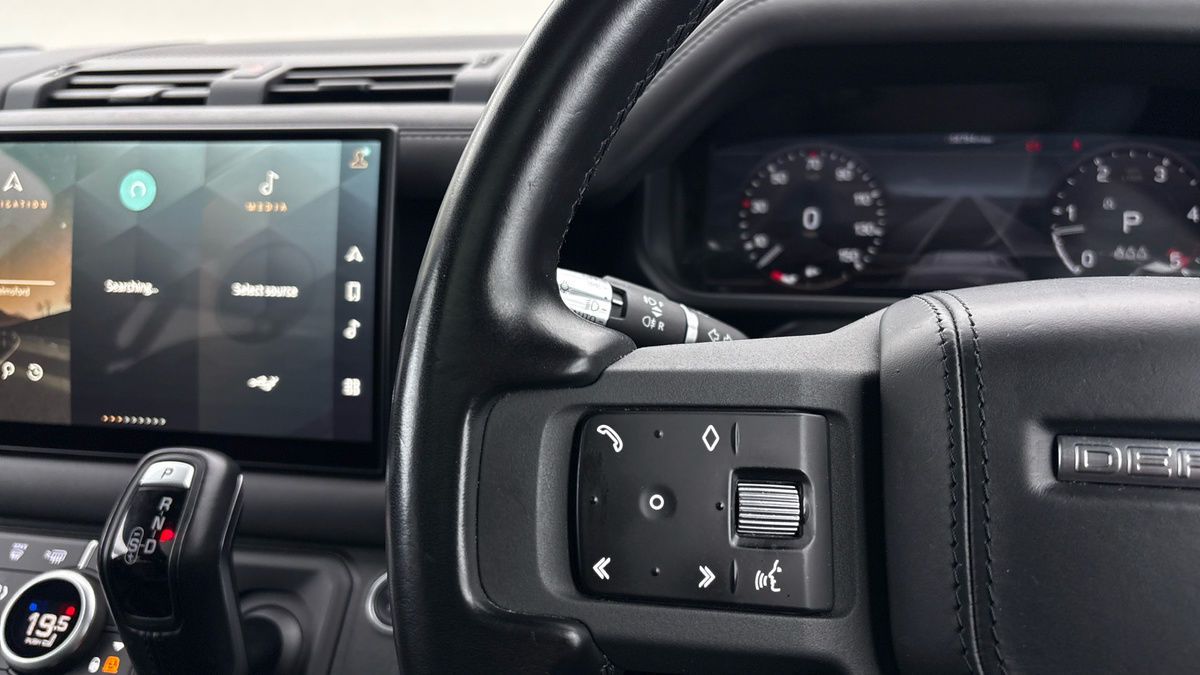 Used Land Rover Defender 110 2021 for sale - 76570848: Photo 13