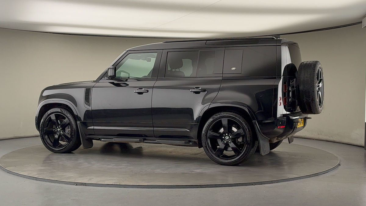 Used Land Rover Defender 110 2021 for sale - 76570848: Photo 26