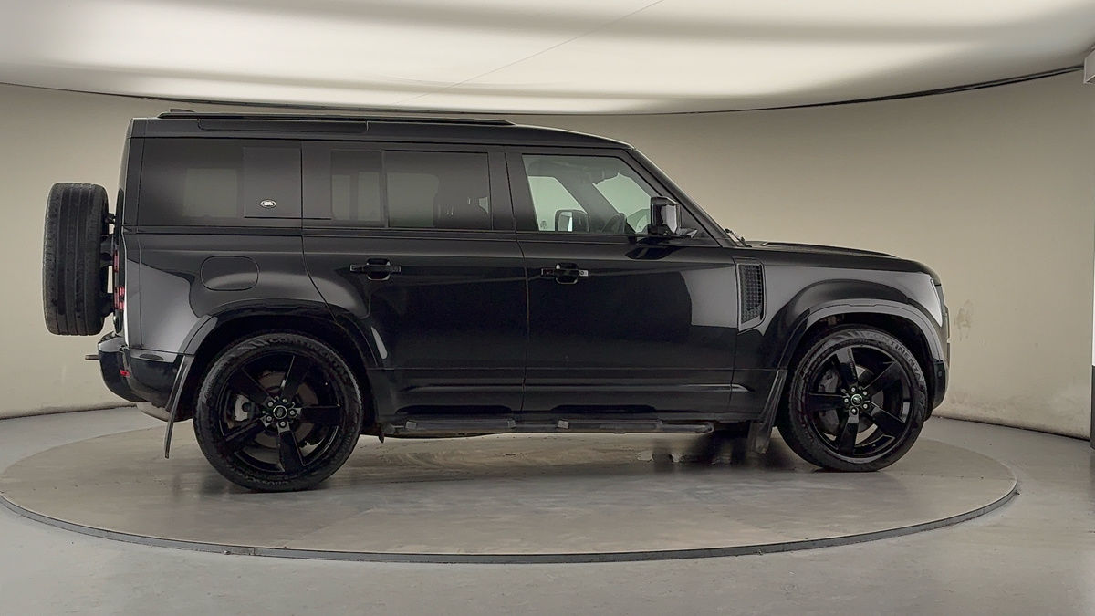 Used Land Rover Defender 110 2021 for sale - 76570848: Photo 37