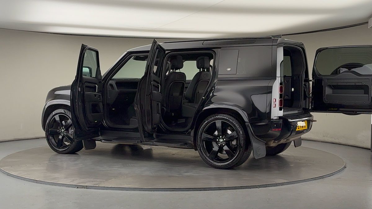 Used Land Rover Defender 110 2021 for sale - 76570848: Photo 45