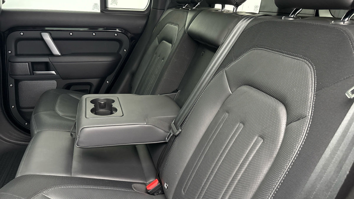 Used Land Rover Defender 110 2021 for sale - 76570848: Photo 9