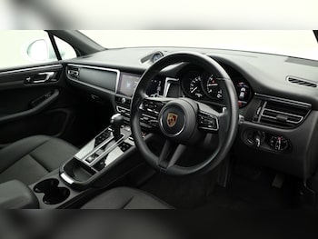 Used Porsche Macan 2022 for sale - 75384910: Photo