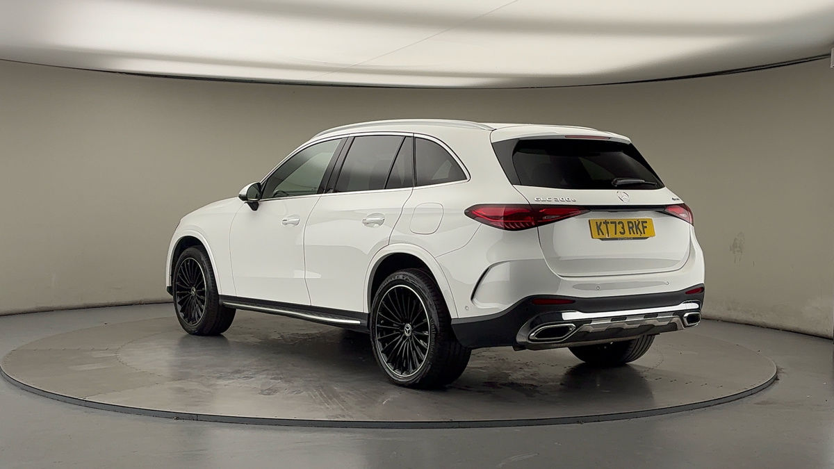 Used Mercedes-Benz GLC 2023 for sale - 77370429: Photo 2