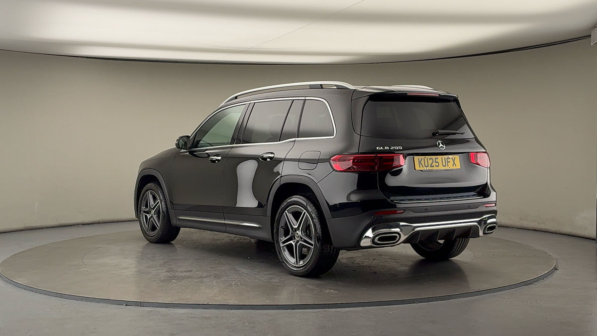 Used Mercedes-Benz GLB 2025 for sale - 76304612: Photo 2