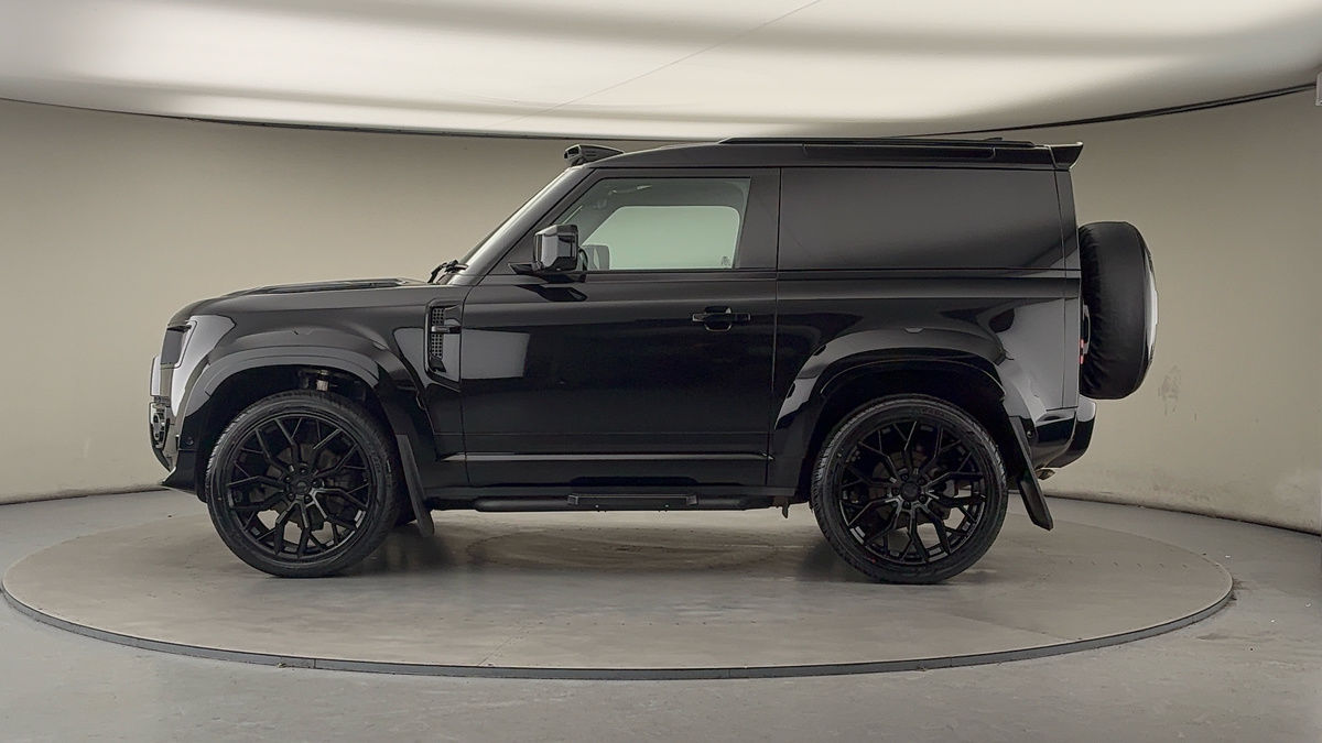 Used Land Rover Defender 2023 for sale - 77395042: Photo 15