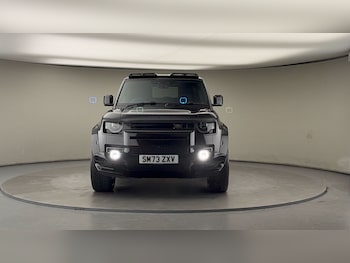 Used Land Rover Defender 2023 for sale - 77395042: Photo