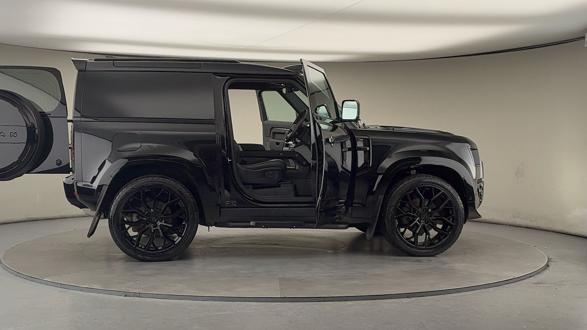 Used Land Rover Defender 2023 for sale - 77395042: Photo 57