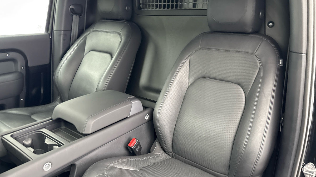 Used Land Rover Defender 2023 for sale - 77395042: Photo 7