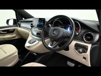 Used Mercedes-Benz V-Class 2024 for sale - 75057403: Photo