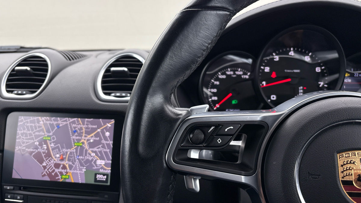 Used Porsche 718 Boxster 2018 for sale - 76740966: Photo 13