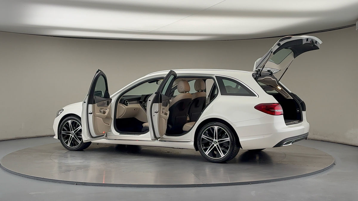 Used Mercedes-Benz C Class 2021 for sale - 76236445: Photo 46