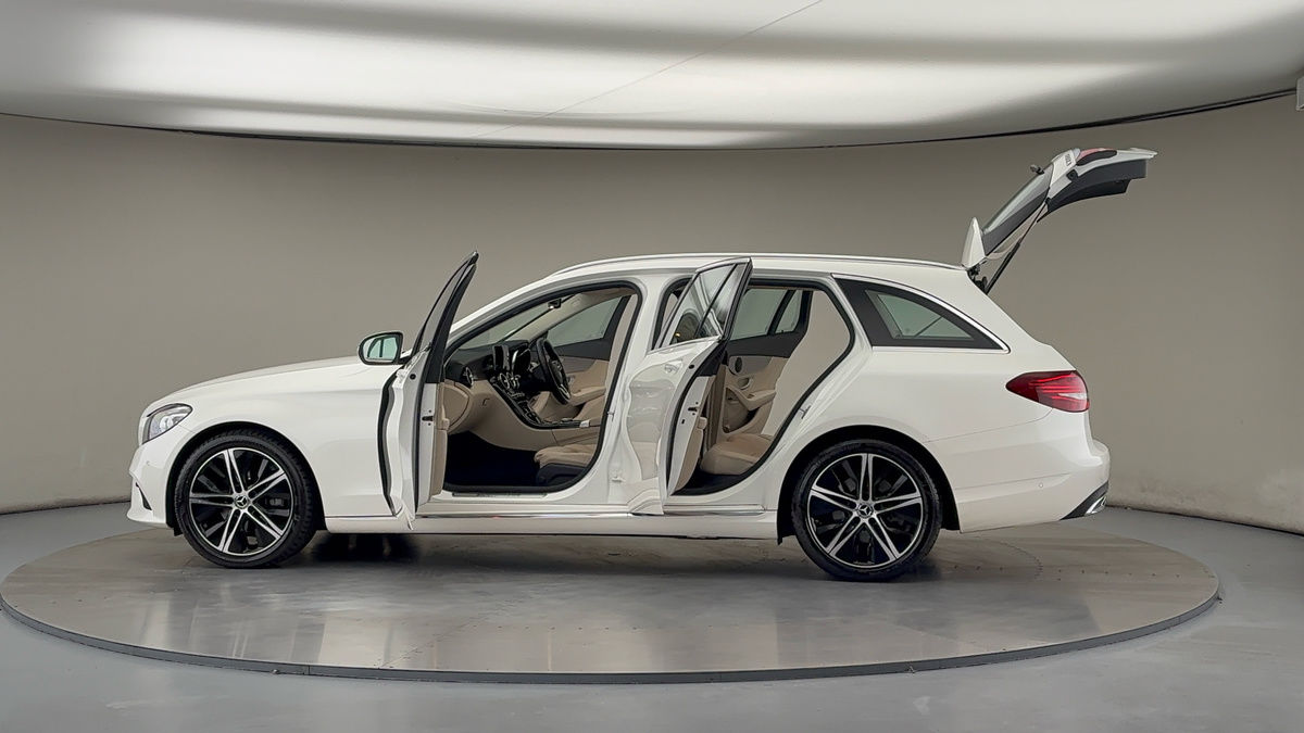 Used Mercedes-Benz C Class 2021 for sale - 76236445: Photo 47