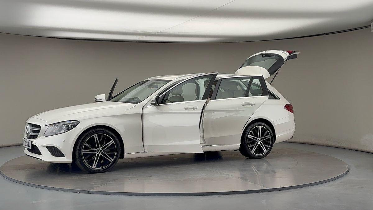 Used Mercedes-Benz C Class 2021 for sale - 76236445: Photo 49