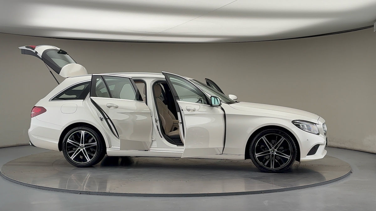 Used Mercedes-Benz C Class 2021 for sale - 76236445: Photo 56