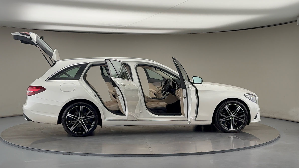 Used Mercedes-Benz C Class 2021 for sale - 76236445: Photo 57