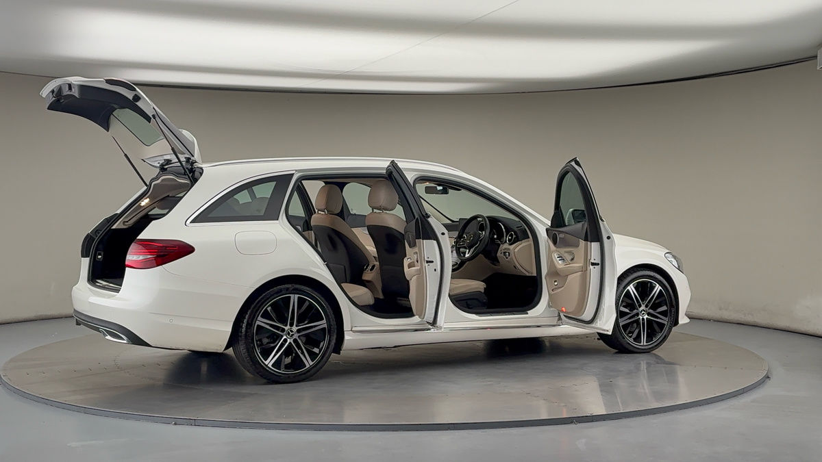 Used Mercedes-Benz C Class 2021 for sale - 76236445: Photo 58