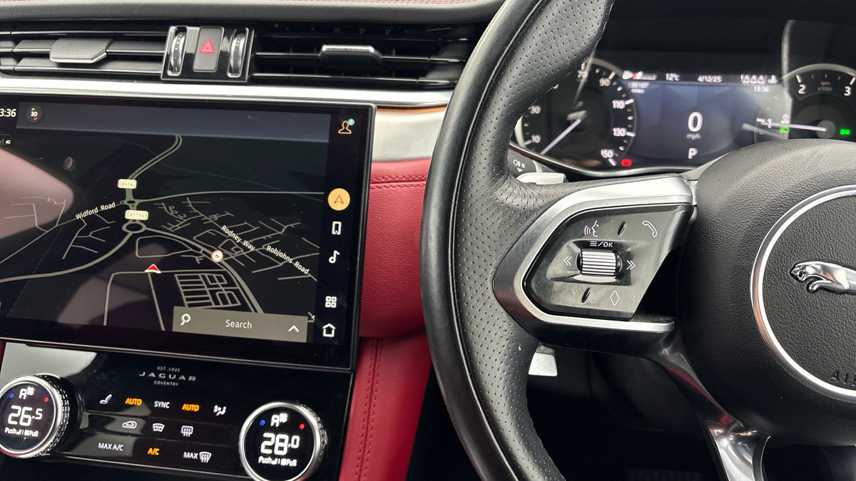 Used Jaguar F-Pace 2022 for sale - 76357230: Photo 13