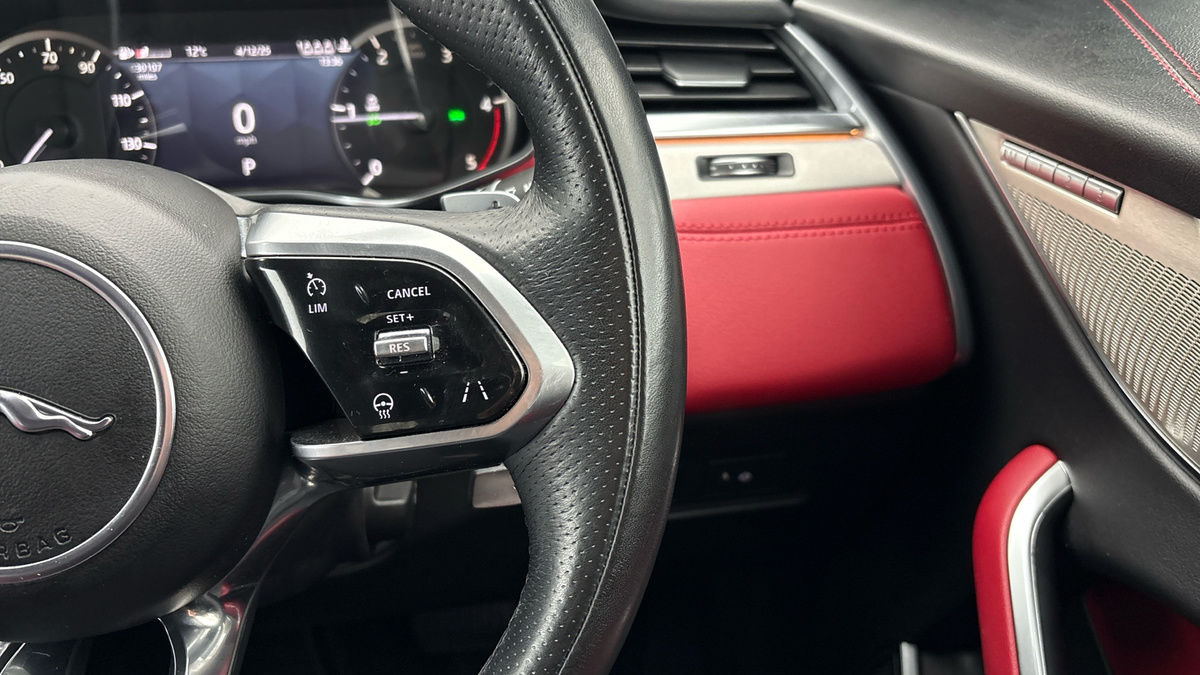 Used Jaguar F-Pace 2022 for sale - 76357230: Photo 14